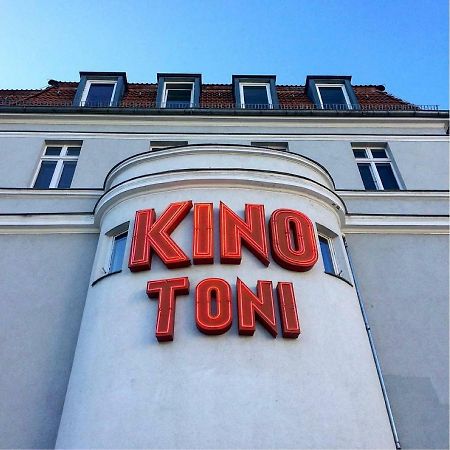 Appartement Ueber Dem Kino Toni Берлін Екстер'єр фото